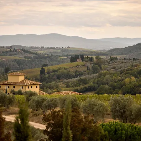 Отель Castello Del Nero 5*