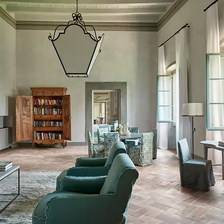 Castello Del Nero Отель 5*