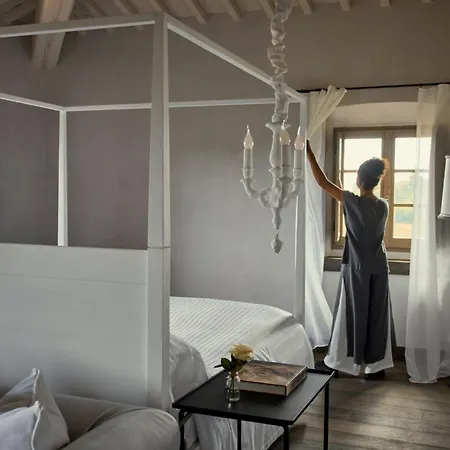 Castello Del Nero Отель 5*